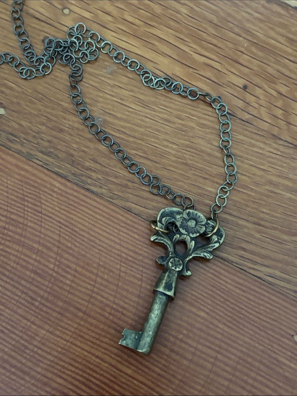 Antique-looking skeleton key necklace